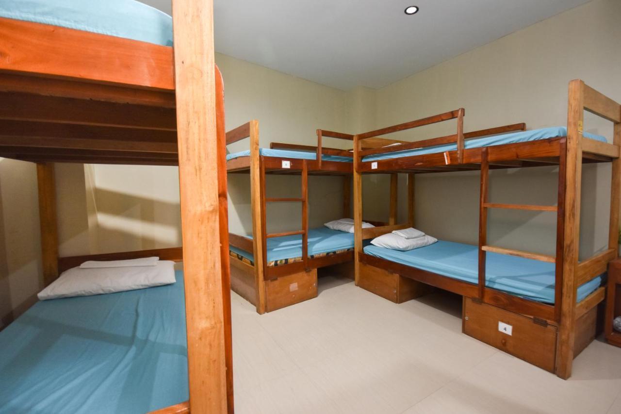 Хостел Boracay Backpackers Balabag  Экстерьер фото