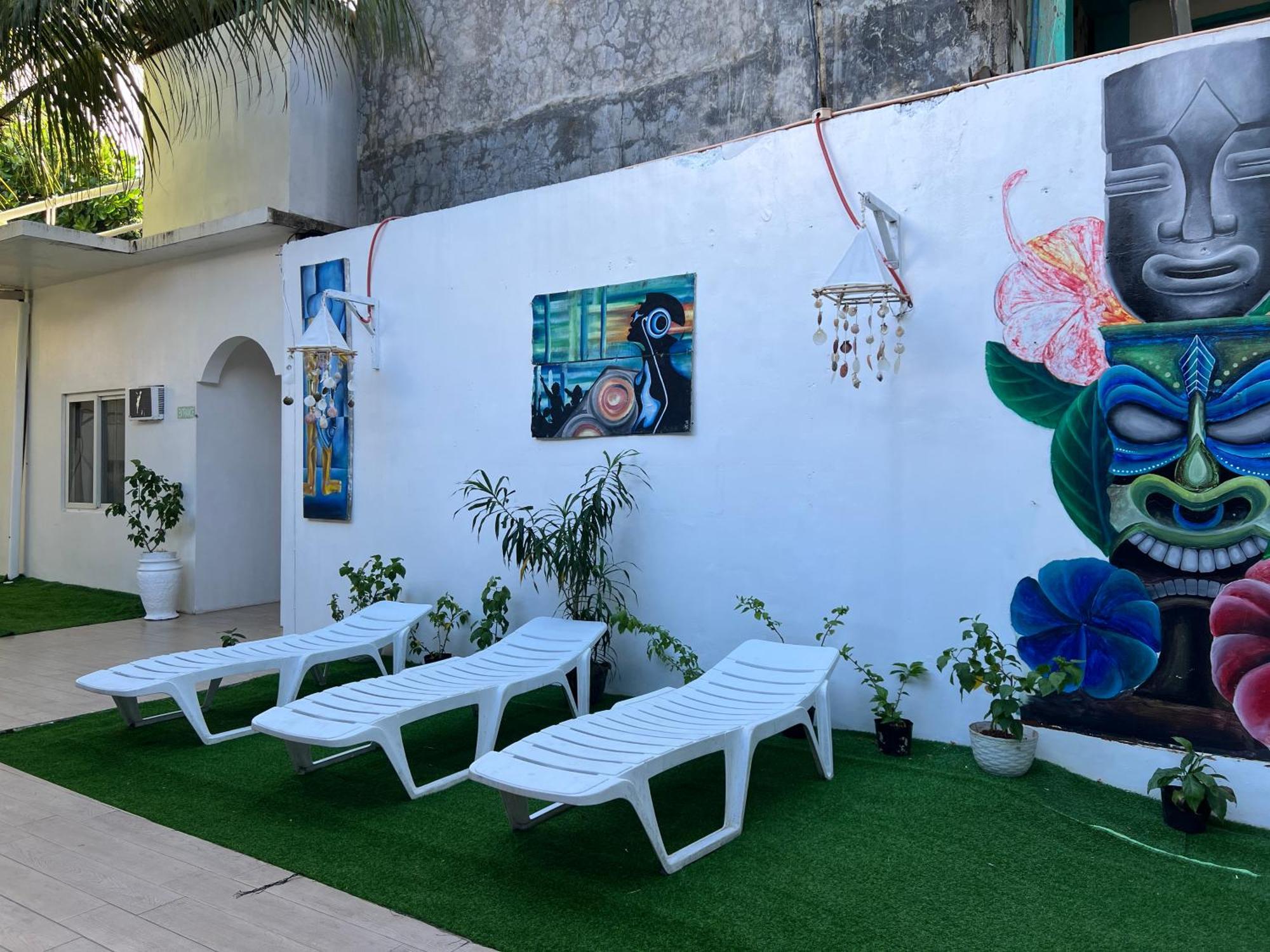 Хостел Boracay Backpackers Balabag  Экстерьер фото