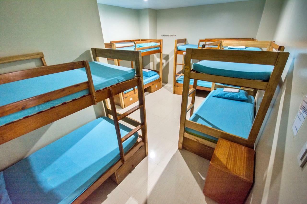 Хостел Boracay Backpackers Balabag  Экстерьер фото